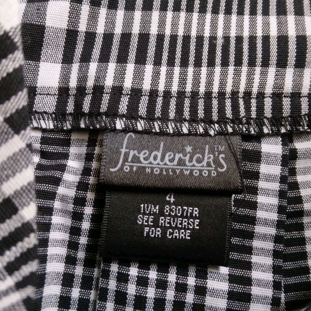 Fredrick's of Hollywood Plaid Mini Skirt Pleated Black White Academia Size 4 - Picture 4 of 7